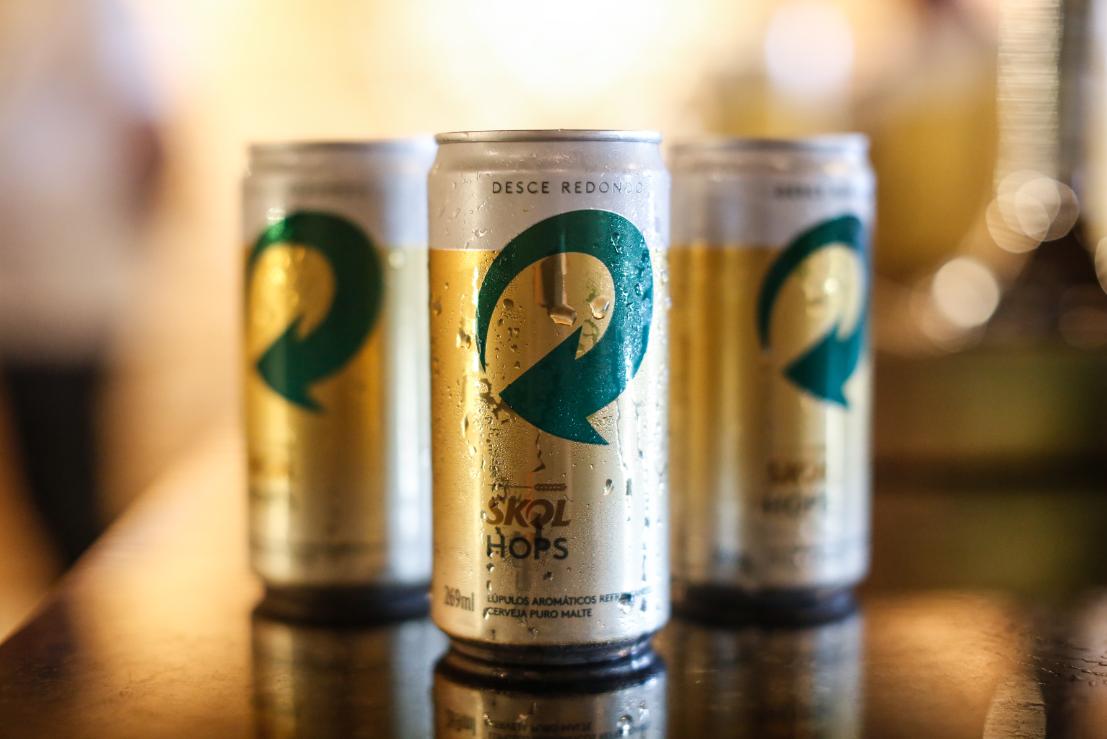 Ambev se rende e lança Skol Hops para entrar na guerra do puro malte