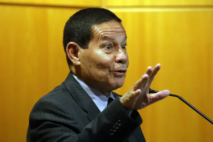 Hamilton Mourão: candidato a vice defende as reformas tributária, da Previdência e da Constituição (Paulo Whitaker/Reuters)