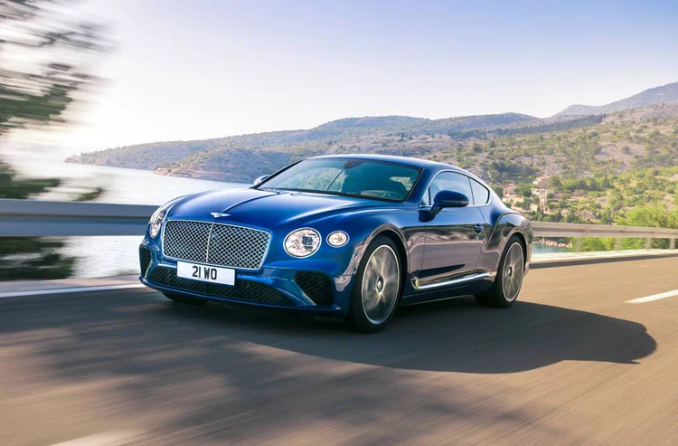 Bentley Continental GT 2019: modelo anda com a agilidade de um atleta de elite; e tem um interior muito artesanal e personalizável (Bentley/Divulgação)