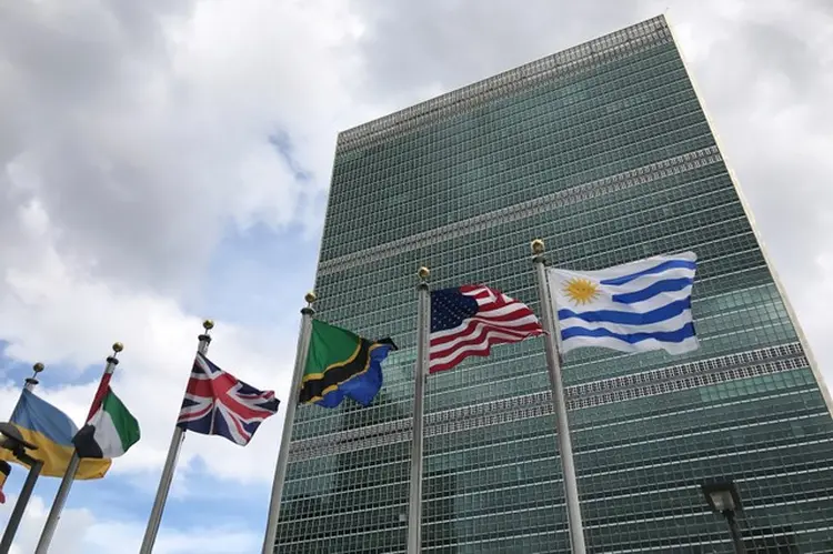 Sede da ONU em Nova York: entidade aponta que 114 milhões de postos de trabalho foram perdidos durante a pandemia e há risco de aumento na desigualdade (Carlo Allegri/Reuters)