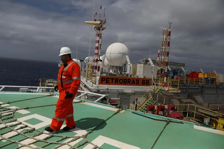 PRÉ-SAL: em leilão, blocos foram arrematados por gigantes como Exxon Mobil e Shell / REUTERS/Pilar Olivares/File Photo (Pilar Olivares/File Photo/Reuters)