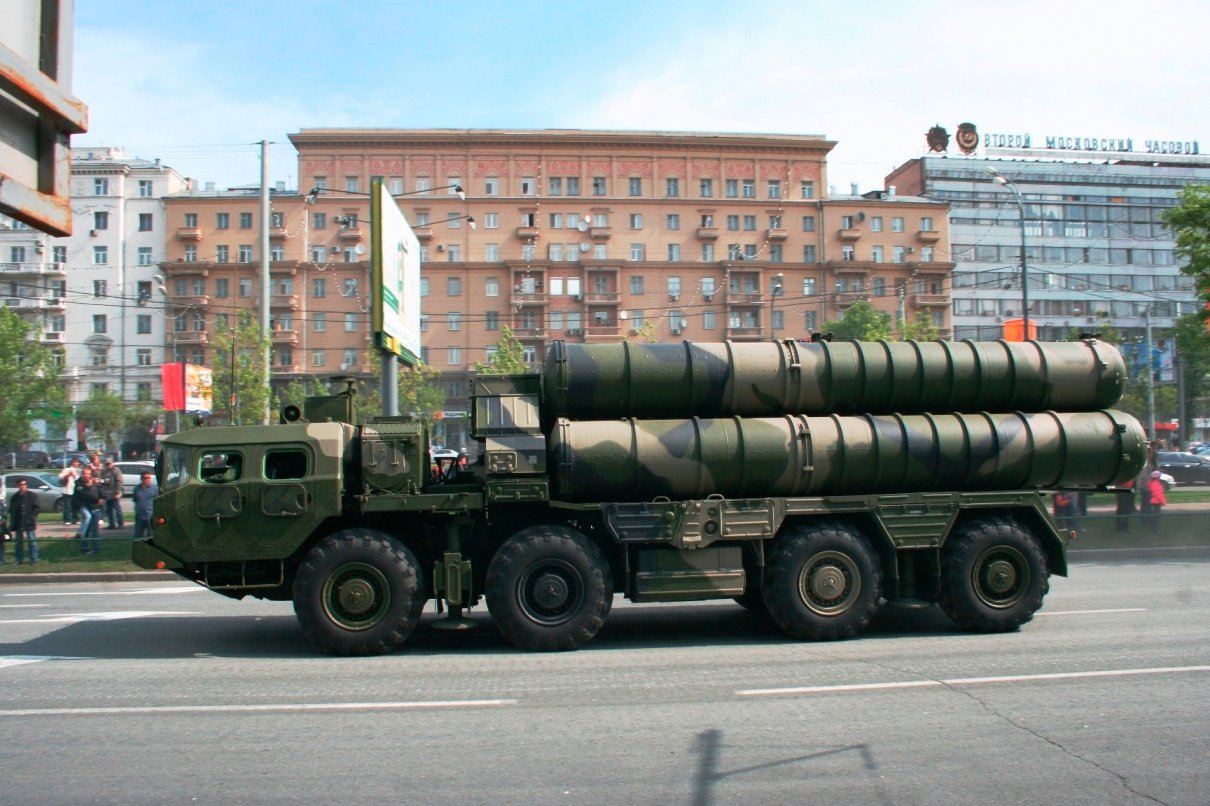 EUA alertam Rússia sobre venda de sistema antiaéreo ao governo da Síria