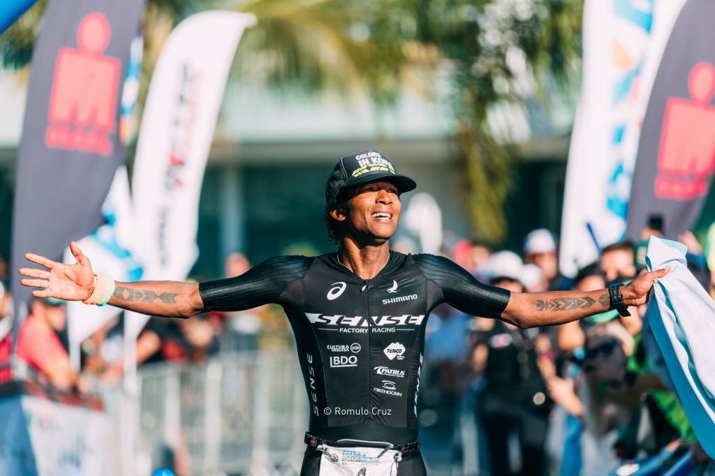 Tenys Pé Baruel e Band apoiam primeiro triatleta negro no IRONMAN