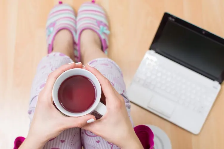 Home office: com mais gente trabalhando em casa, aumentou a busca por imóveis com um cômodo a mais ou a ampliação de um ambiente já existente (Creative-Family/Thinkstock)