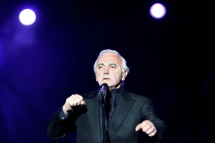 Charles Aznavour: Intérprete e compositor lendário conhecido como o Frank Sinatra francês (Mathieu Belanger/Reuters)