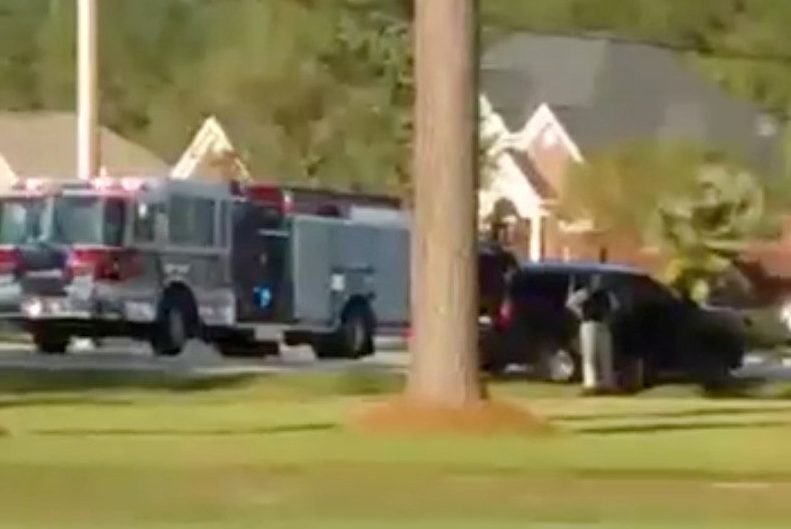 Tiroteio mata policial e deixa outros 6 feridos na Carolina do Sul (EUA)