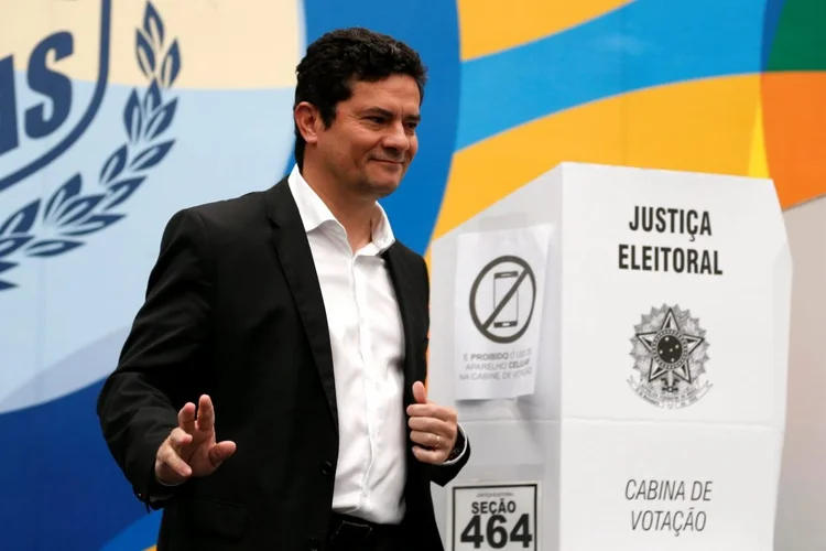 Juiz federal Sérgio Moro vota em Curitiba, dia 07/10/2018 (Rodolfo Buhrer/Reuters)