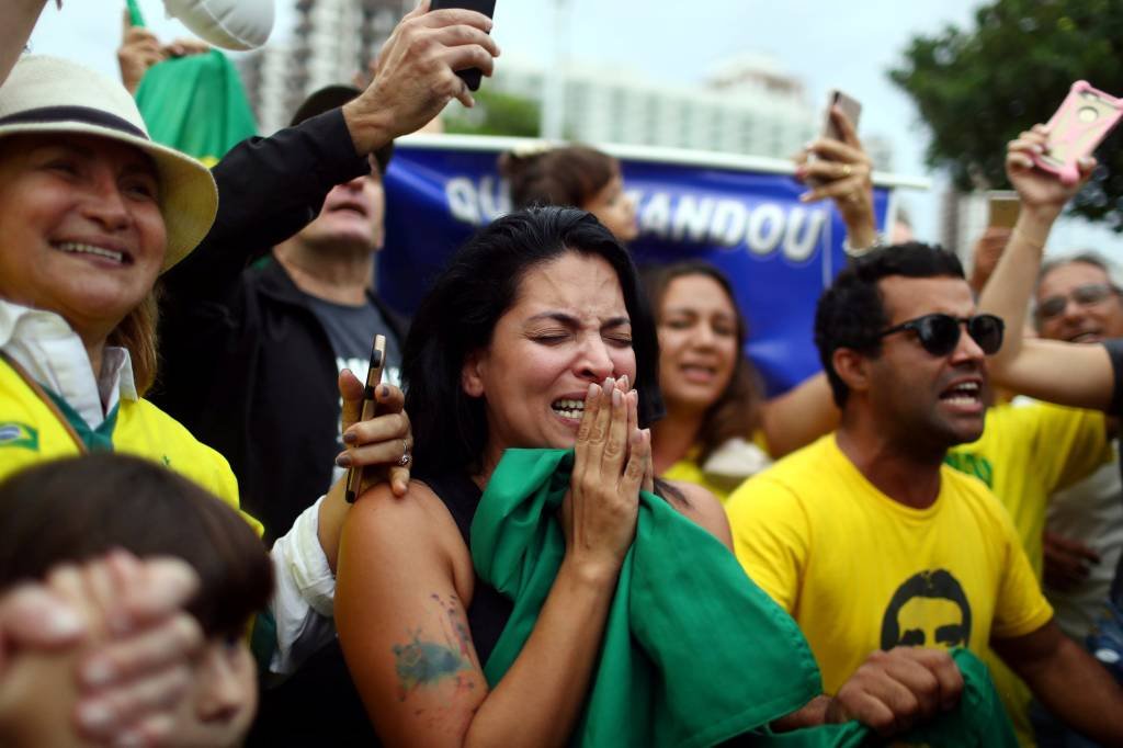 Apoiadores de Jair Bolsonaro (PSL) durante a eleição presidencial, no Rio de Janeiro, Brasil, em 7 de outubro de 2018. REUTERS / Pilar Olivares (Pilar Olivares/Reuters)