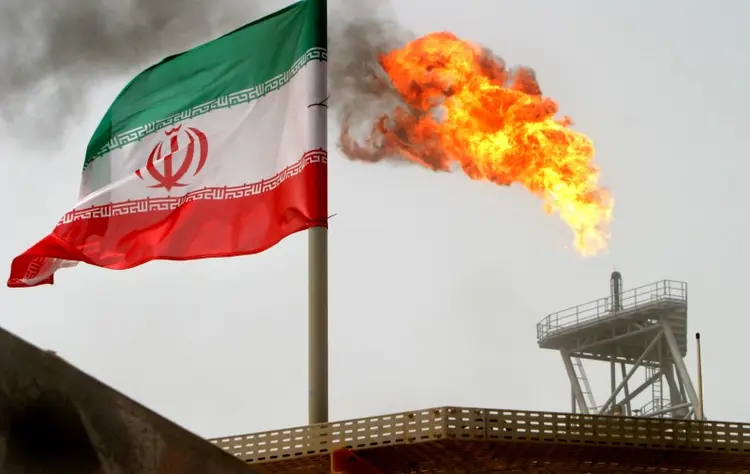 Irã: País tem uma das maiores reservas de petróleo e gás do mundo (Raheb Homavandi/Reuters)
