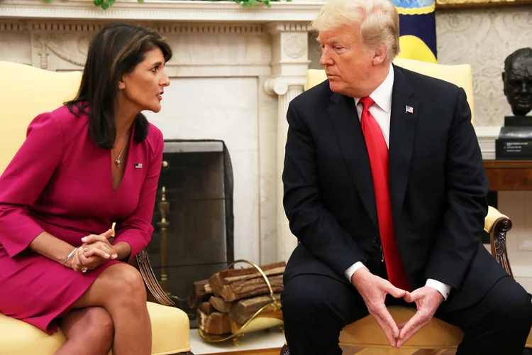 Presidente dos EUA, Donald Trump, e embaixadora do país na ONU, Nikki Haley (Jonathan Ernst/Reuters)