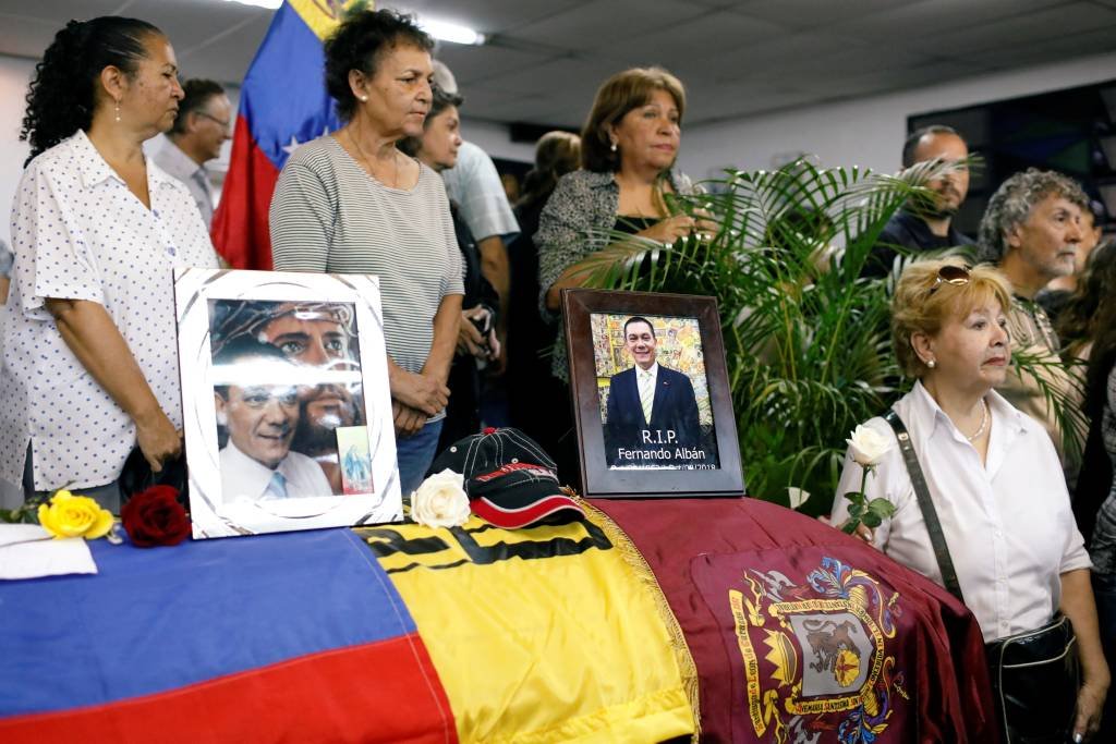 EUA condenam o "envolvimento" do governo Maduro na morte de opositor