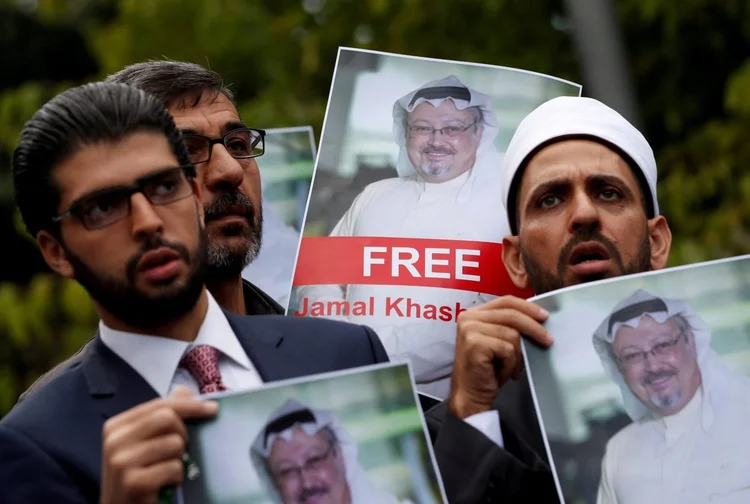 Imagem de manifestação de ativistas e amigos de Khashoggi (Murad Sezer/Reuters)
