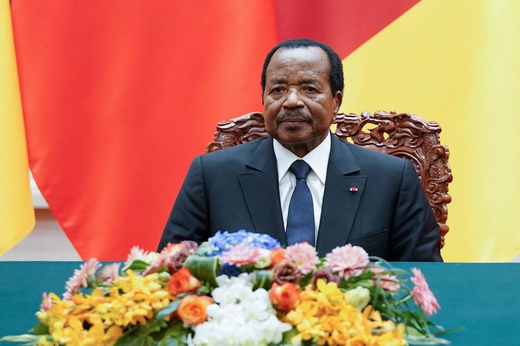 Presidente de Camarões é reeleito pela sétima vez