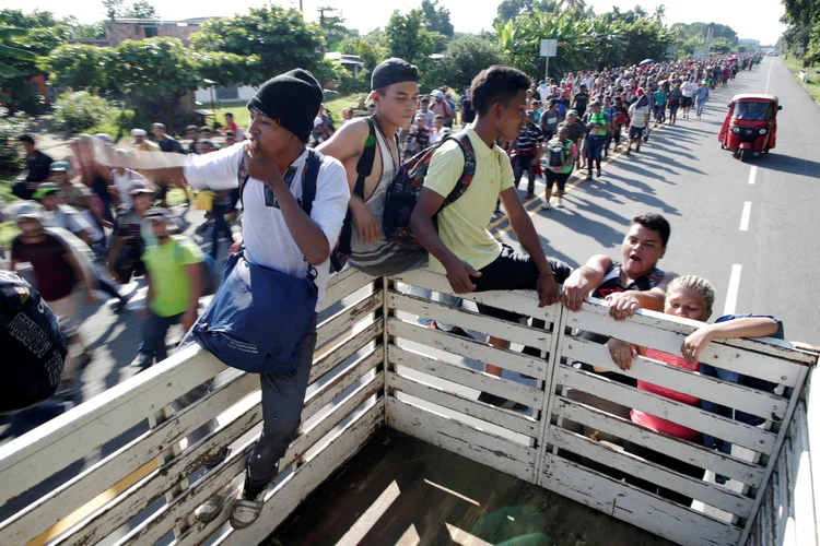 Imigração: Trump disse que entre a caravana de imigrantes há "criminosos e cidadãos desconhecidos do Oriente Médio" (Ueslei Marcelino/Reuters)