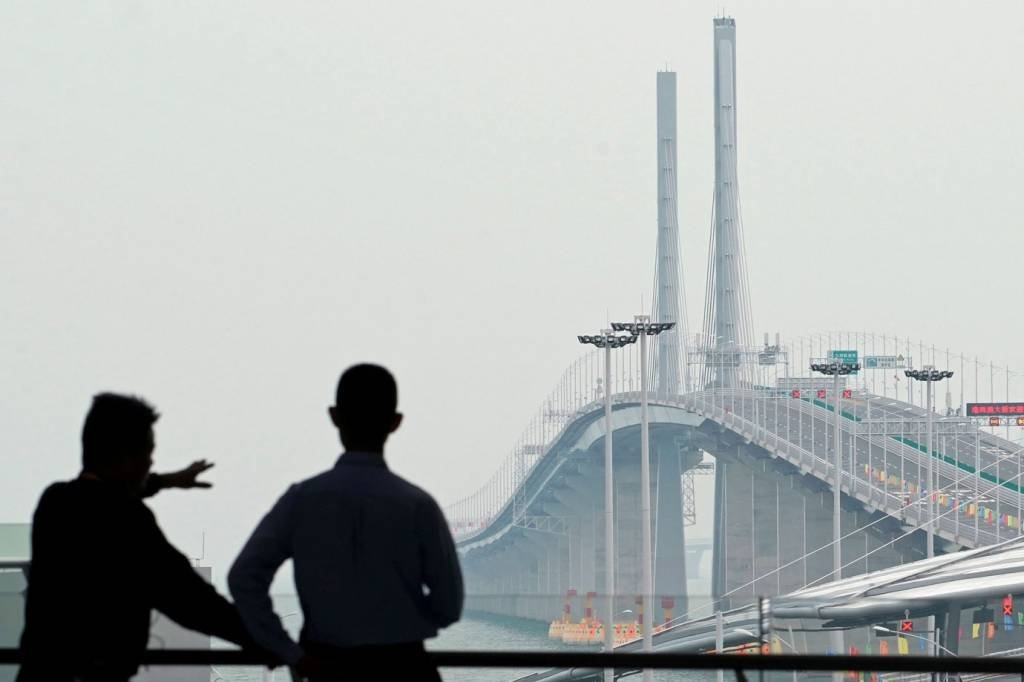 Obra faraônica: China inaugura a maior ponte marítima do planeta