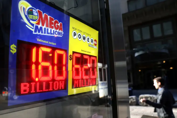 Mega Millions: ainda não se sabe se há mais de um ganhador do bilhete premiado (Mike Segar/Reuters)