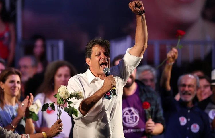 Haddad: "a periferia das grandes cidades não votou conosco no primeiro turno. Nós temos que reconectar com esse povo" (Ricardo Moraes/Reuters)