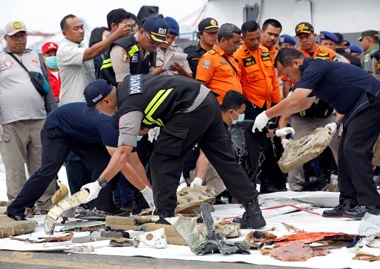 Partes do Boeing 737 MAX: pedaços do avião foram encontrados na Indonésia (Edgar Su/Reuters)