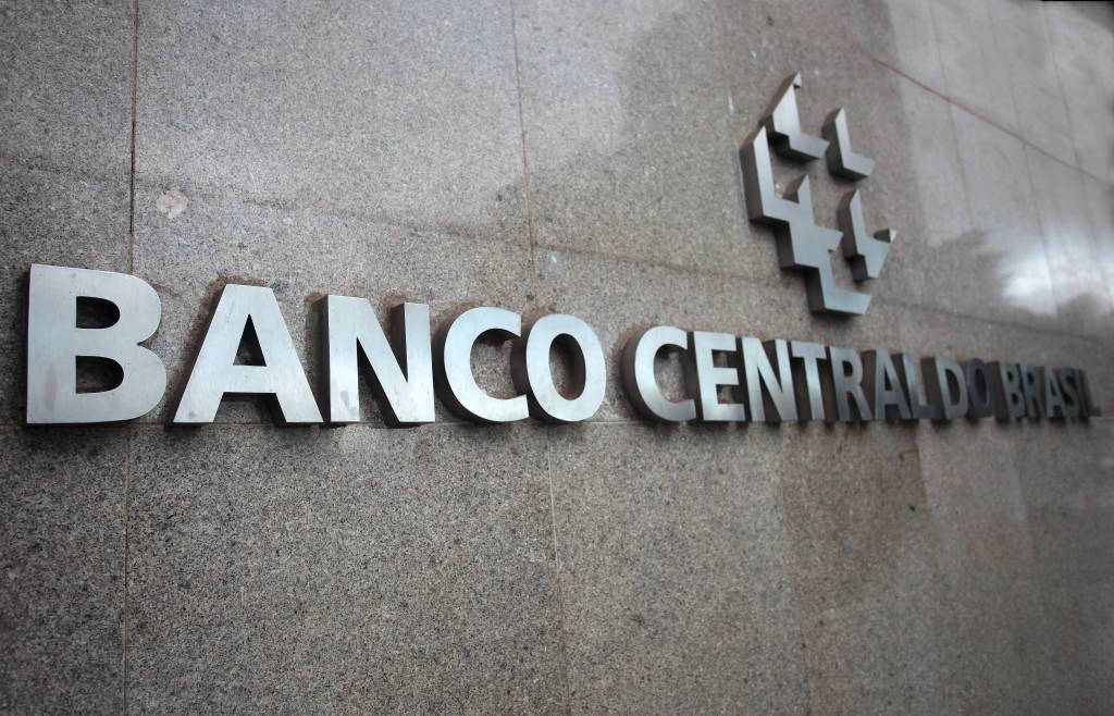 BC muda compulsório e libera R$8,2 bi ao sistema bancário