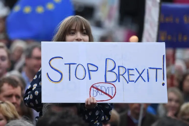 Reino Unido: manifestantes foram às urnas pedir por um novo acordo de desembarque da União Europeia (Foto de arquivo) (Clodagh Kilcoyne/Reuters)
