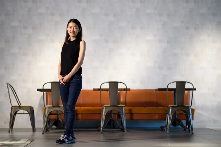 Akiko Naka, de artista a CEO de sua própria empresa, uma rede social de recrutamento chamada Wantedly (Akio Kon/Bloomberg)