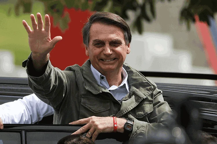 FOTO DE ARQUIVO: Bolsonaro almoça na tarde desta quinta-feira, 13, com o empresário e apresentador Silvio Santos (Pilar Olivares/Reuters)