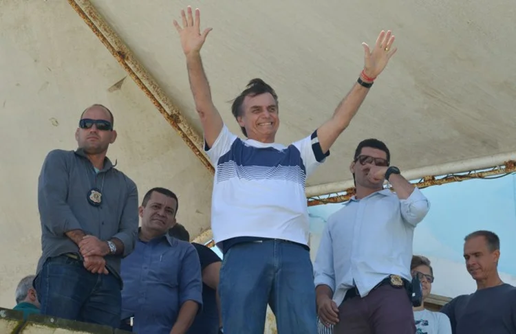 BOLSONARO NA BARRA DA TIJUCA: &#8220;desconfio que a atual projeção de crescimento de 2,5% para o ano que vem possa ser superada&#8221;, diz Celso Toledo  / REUTERS/ Lucas Landau