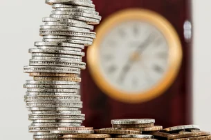 Quanto investir em previdência privada para ter uma aposentadoria de R$ 8.000 por mês?