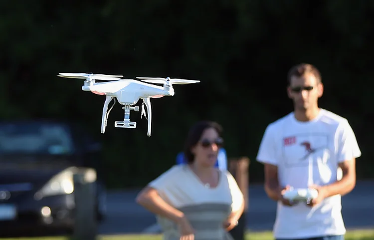 Drone: equipes de diferentes Estados testam os dispositivos nesta semana, sendo que os mesmos serão alocados em municípios estratégicos nas datas do pleito (Bruce Bennett/Getty Images)