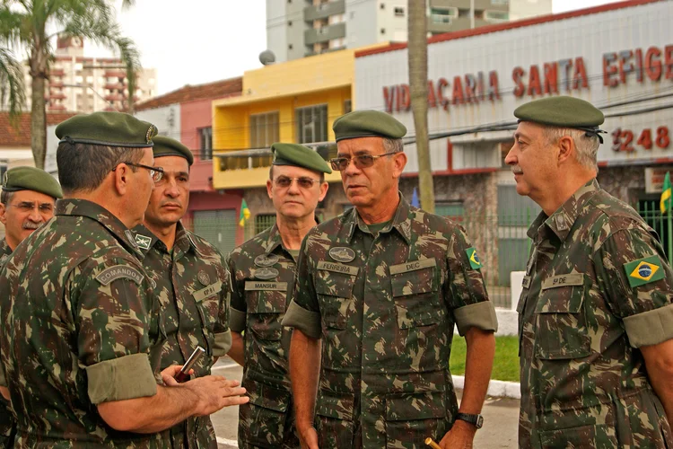 Oswaldo Ferreira: cérebro de Bolsonaro responsável pelos planos nas áreas de infraestrutura e meio ambiente, confirmou que o setor deverá ser totalmente reestruturado (Ministério da Defesa/Divulgação)