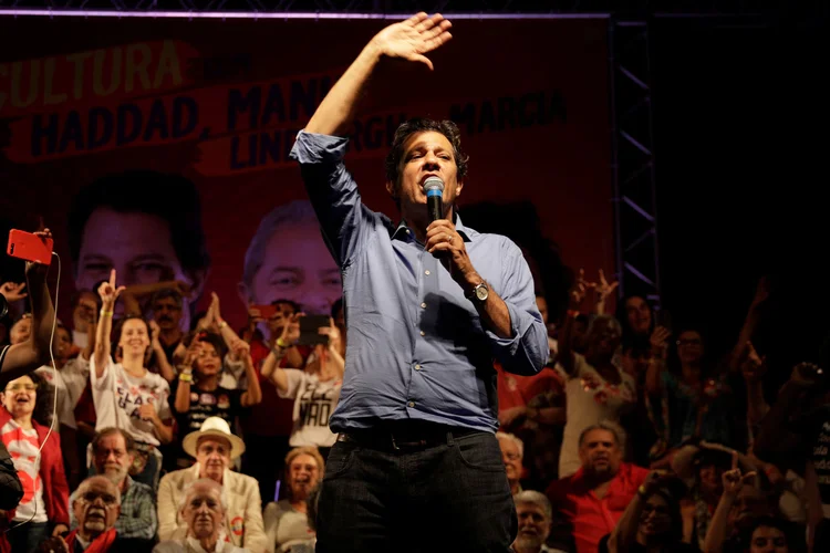 Fernando Haddad voltou a admitir nesta segunda-feira erros cometidos pelos governos comandados pelo PT (Ricardo Moraes/Reuters)