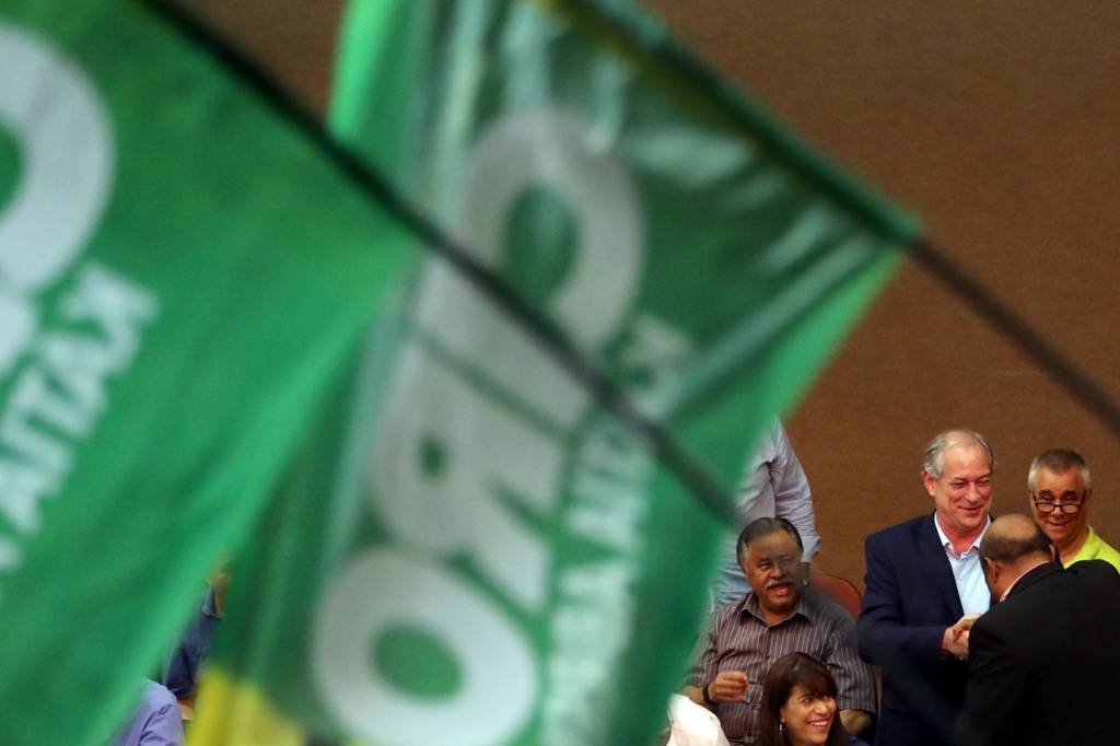Desempenho de Ciro nas redes ultrapassa Haddad; Bolsonaro lidera