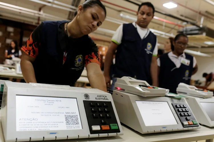 Urnas: faculdades, escolas e creches, sozinha, soma 85% de todos os pontos apurados (Bruno Kelly/Reuters)