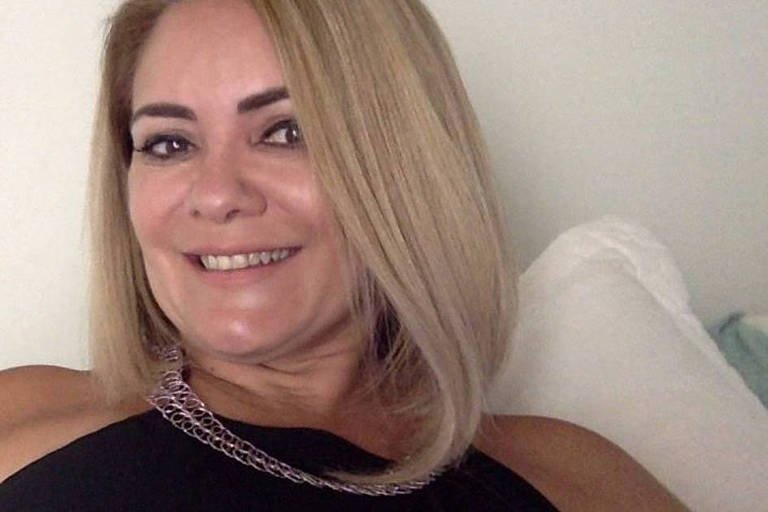 Ex-mulher de Bolsonaro não consegue vaga na Câmara