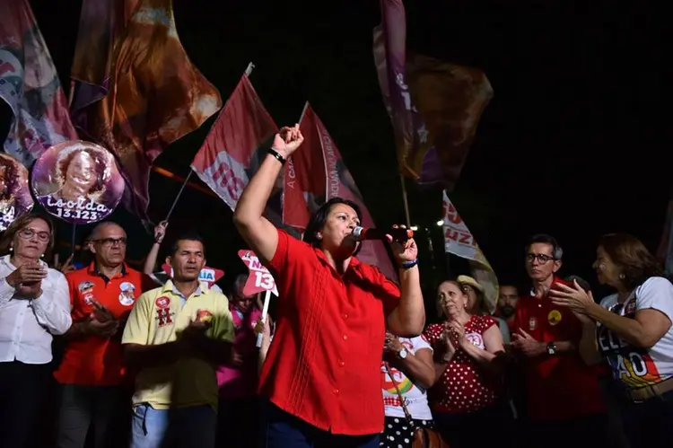 Fátima Bezerra (PT) é pedagoga formada pela Universidade Federal do Rio Grande do Norte (Facebook de Fátima Bezerra/Reprodução)