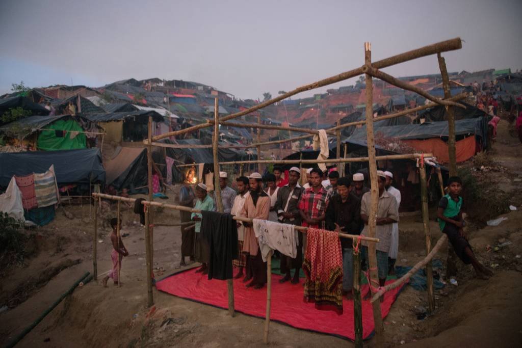 Bangladesh e Mianmar combinam repatriação de rohingyas para novembro