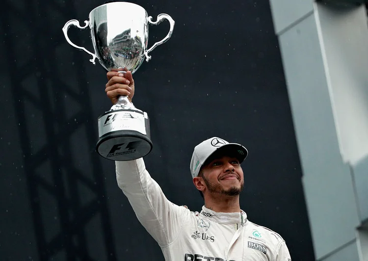 Lewis Hamilton: recordes nas pistas e interesse por moda e ativismo (Adam Pretty)