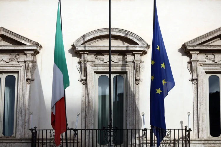 Comissão Europeia rejeitou nesta terça-feira a proposta orçamentária da Itália para 2019 (Chris Ratcliffe/Bloomberg/Getty Images)