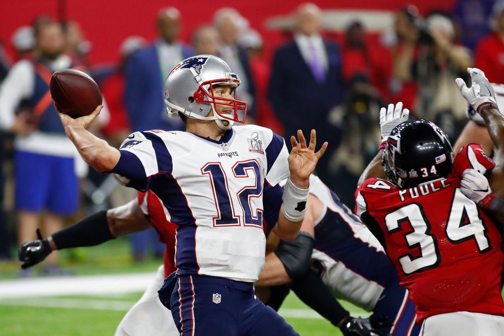 HOUSTON, TX - FEBRUARY 05:  Tom Brady #12 of the New England Patriots looks to pass during the third quarter against the Atlanta Falcons during Super Bowl 51 at NRG Stadium on February 5, 2017 in Houston, Texas.  (Photo by Gregory Shamus/Getty Images)