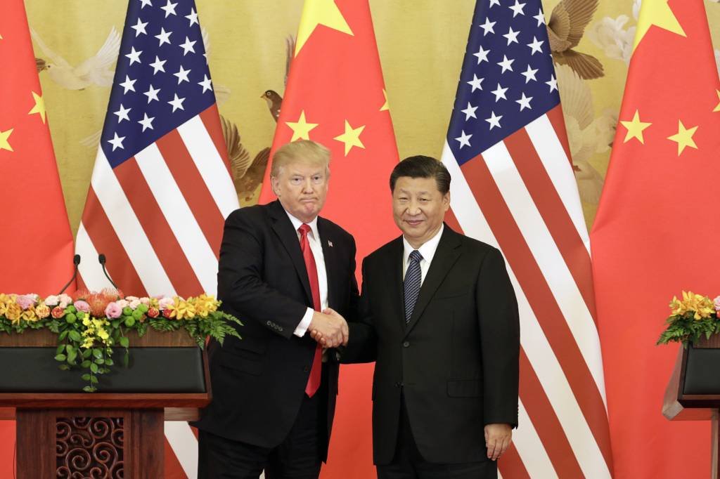 EUA e China fazem reuniões em busca de saída para tensões bilaterais