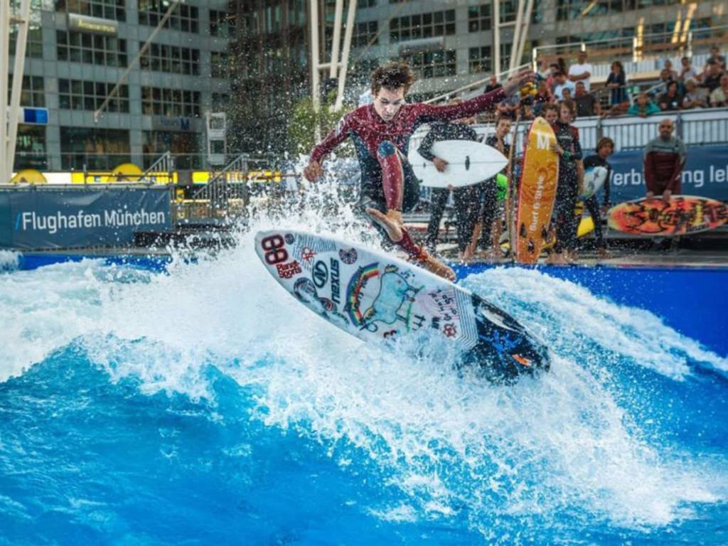 Liga Mundial de Surfe promove evento inédito no Red Bull Station em SP