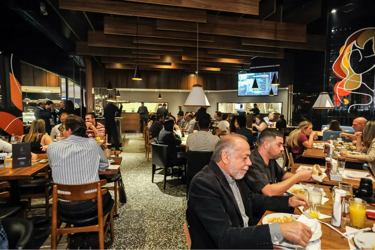 Restaurante da rede Kharina: o negócio apostou em atendimento e cardápio melhores, além de custos reduzidos por meio de novos sistemas (Kharina/Divulgação)