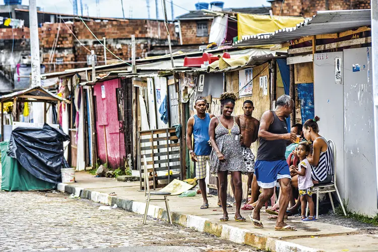 Bairro de Salvador: o Nordeste tem 27% da população brasileira em idade ativa, mas estão ali 60% dos desalentados, os que desistiram de procurar trabalho (Marco Aurélio Martins/Exame)