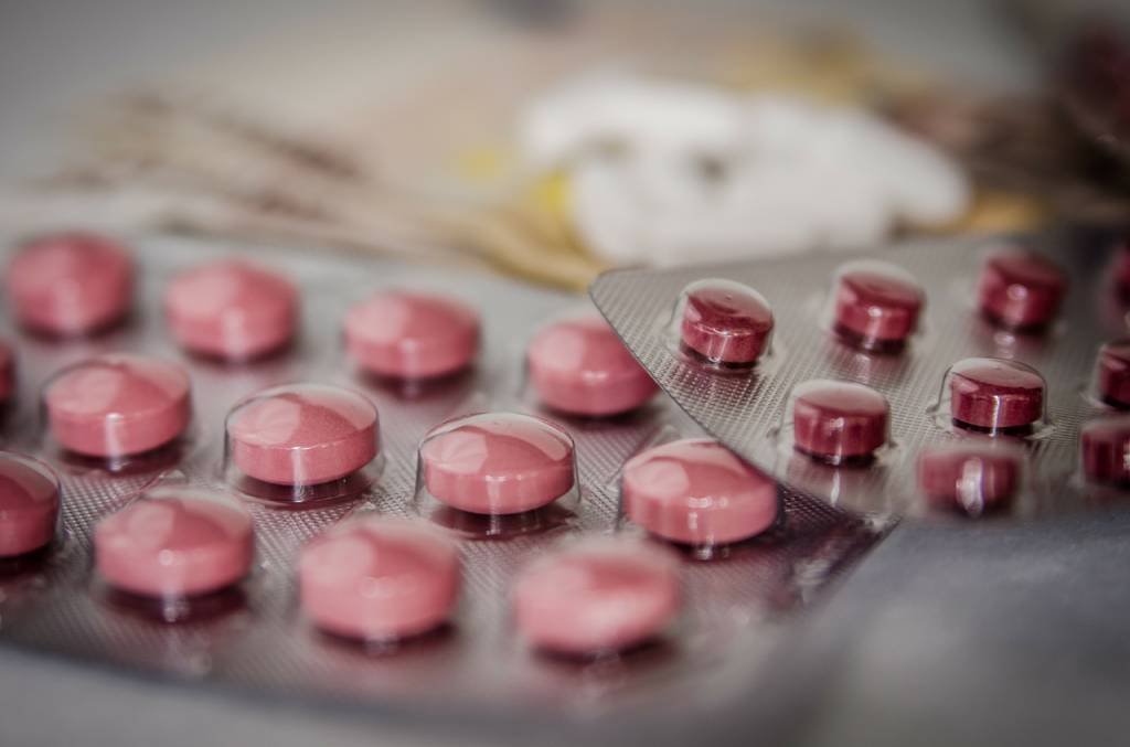 Codeína e ibuprofeno: combinação pode ser letal (Pixabay/Reprodução)