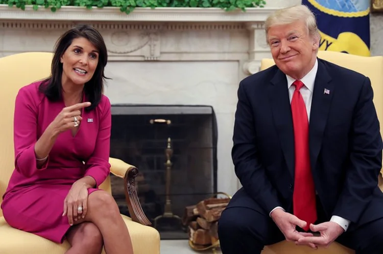 Nikki Haley e Donald Trump: embaixadora dos Estados Unidos na ONU anunciou ontem, (9), que deixará o posto