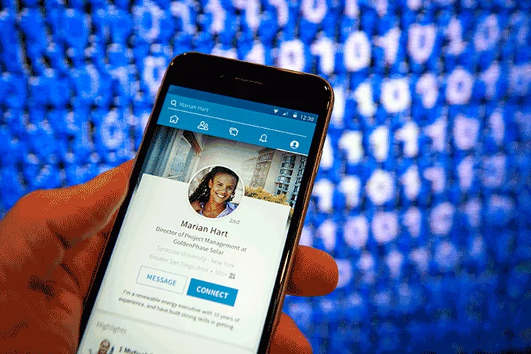 LinkedIn: um perfil completo e atualizado no LinkedIn é essencial para profissionais que buscam se destacar (Getty Images/Getty Images)