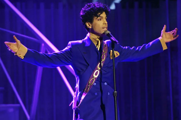 Prince: "A única forma que sei fazer essa produção é com amor e cuidado", disse a diretora encarregada de fazer a série sobre o músico (Kevork Djansezian/AP Images)