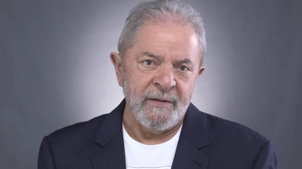 Em carta de Natal, Lula pede que militantes não temam os "valentões"