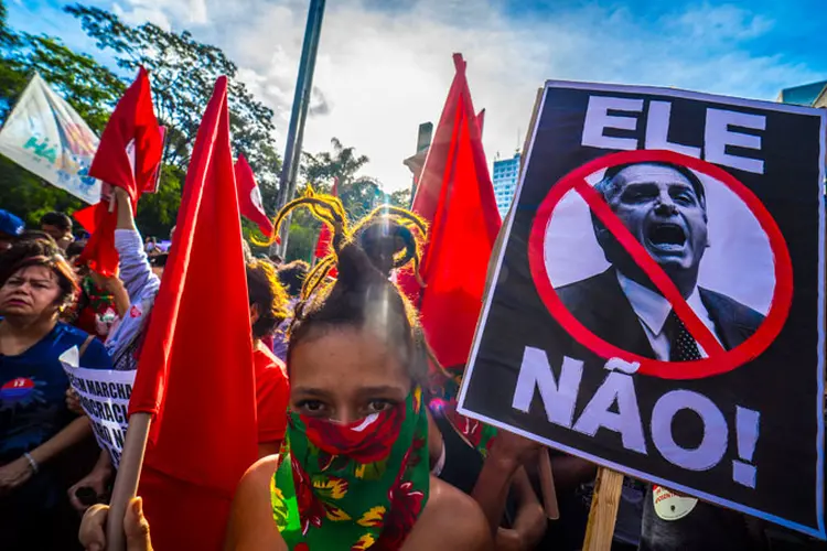 Manifestação: mulheres protestaram contra Bolsonaro em SP, em 21/10/2018 (Getty Images)