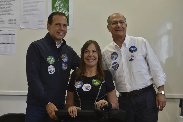 Mara Gabrilli vota ao lado de Alckmin e Doria: em sua opinião, o renascimento do PSDB precisa passar por novas lideranças (Rovena Rosa/Agência Brasil)